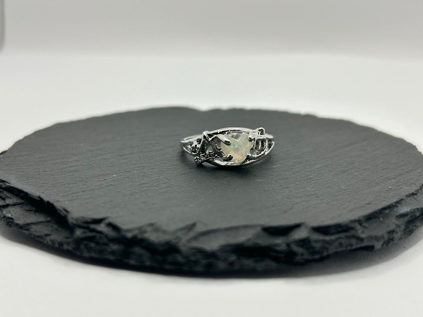 Opal Ring Charme