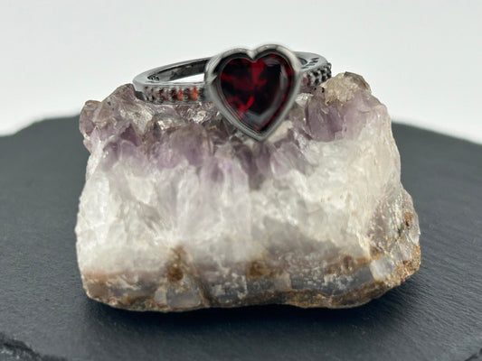 Schwarzer Herz Ring