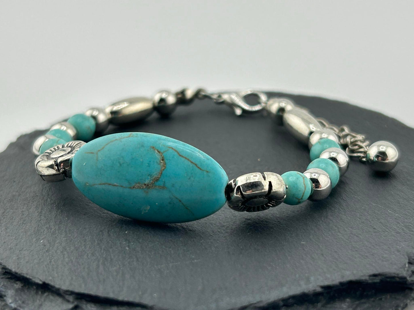 Türkisfarbenes Armband Three