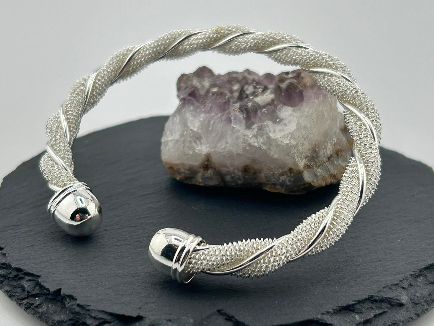 Schwungvoll Elegant