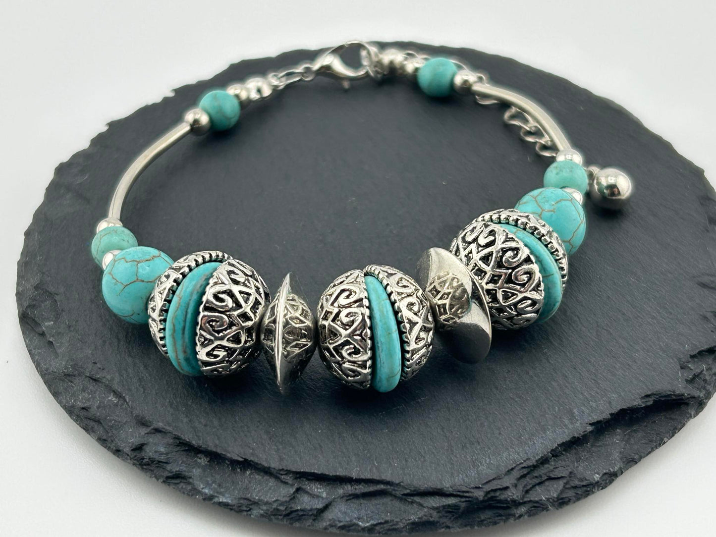 Türkisfarbenes Armband Five